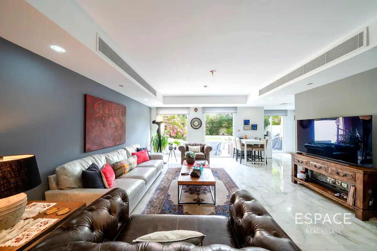 New to Market | Extended | Opposite Pool